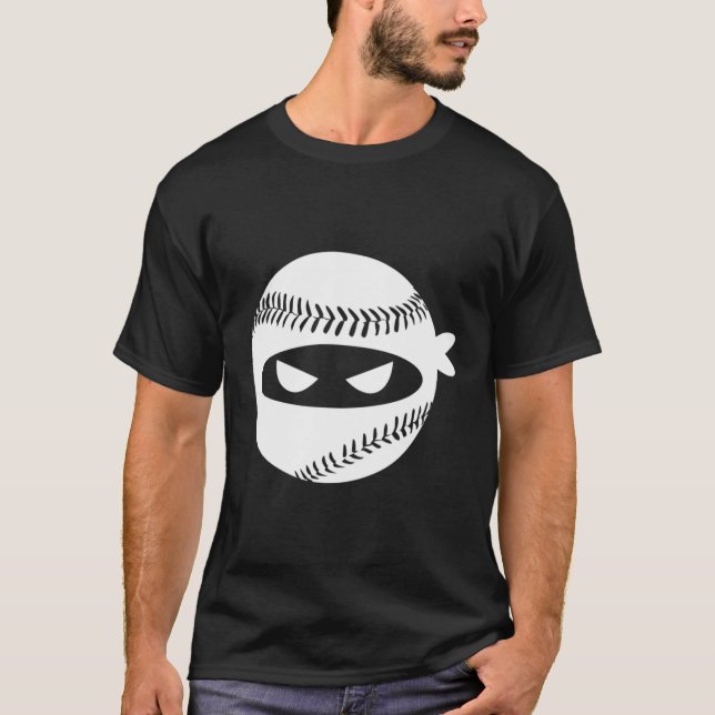 Pitching Ninja T Shirt (Framsida)