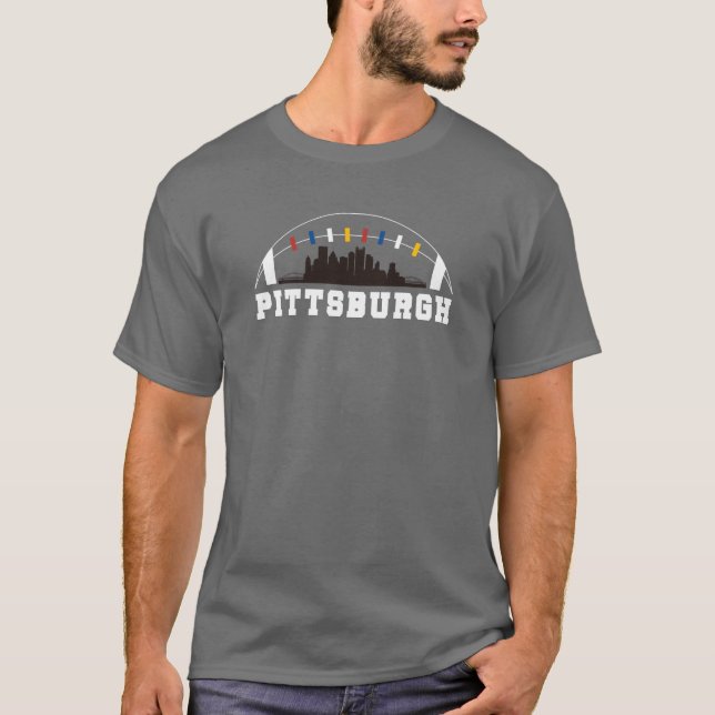 Pittsburgh Football Skyline T Shirt (Framsida)