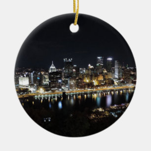 Pittsburgh horisont på natten från monteringen julgransprydnad keramik