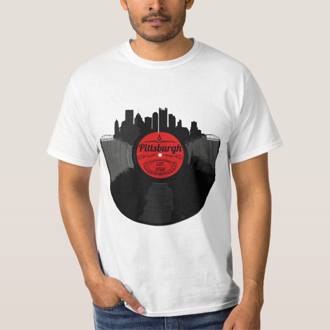 Pittsburgh Pennsylvania Vinyl Record Skyline  T Shirt (Framsida)