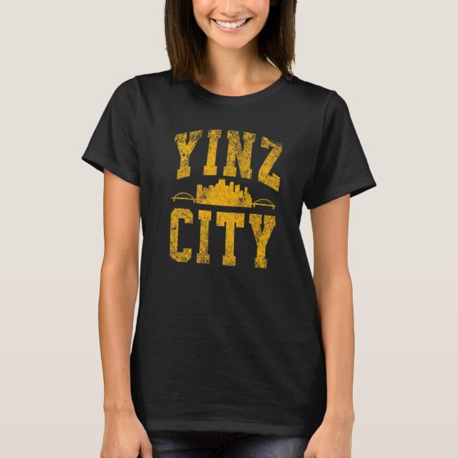 Pittsburgh Yinz  Yinzer Steel City Skyline 412 Hom T Shirt (Framsida)