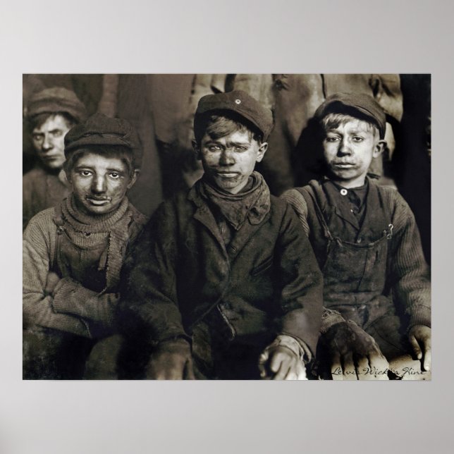 Pittston Breaker Boys by Lewis Wickes Hine, 1911 Poster (Framsidan)