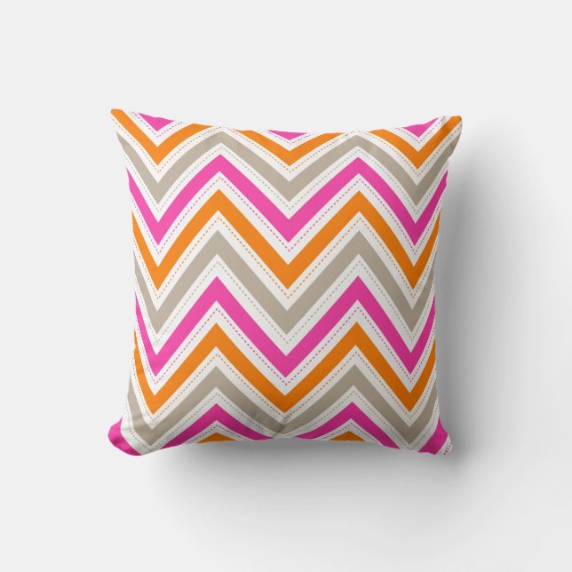 PixDezines chevron rosa+orange/dyy bakgrund Kudde (Framsida)