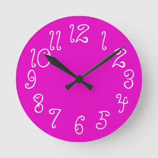 PixDezines DIY färg/font/hot pink Rund Klocka
