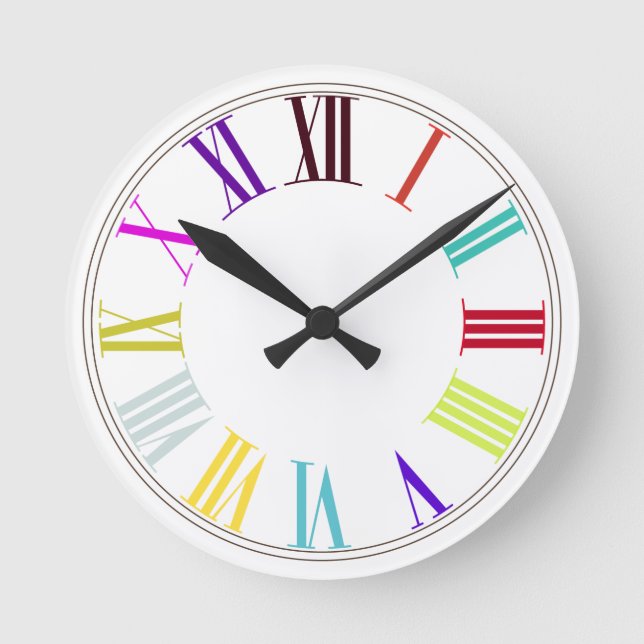 PixDezines Roman Numeros/DIY-bakgrund färg Rund Klocka (Framsida)