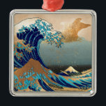 PixDezines-Vintage, Underbarare våg, Hokusai 葛 飾 北 Julgransprydnad Metall<br><div class="desc">PixDezinves Vintage av japansk konst med faux guld-accent. Kanagawas Underbarare våg är en av de mest synliga i världen. Konstnären Hokusai,  1832 (Edo Period). Att beskriva kinamin som underbarare vågar,  INTE tsunami.  Digitalt utökat med PixDezines.Copyright © 2008-2014 PixDezines.com™ och PixDezines™ på zazzle.com</div>
