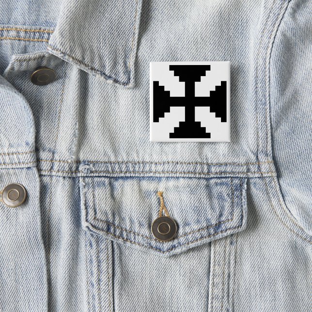 Pixel Art Svart Korssymbol  Knapp (Skapare uppladdad)