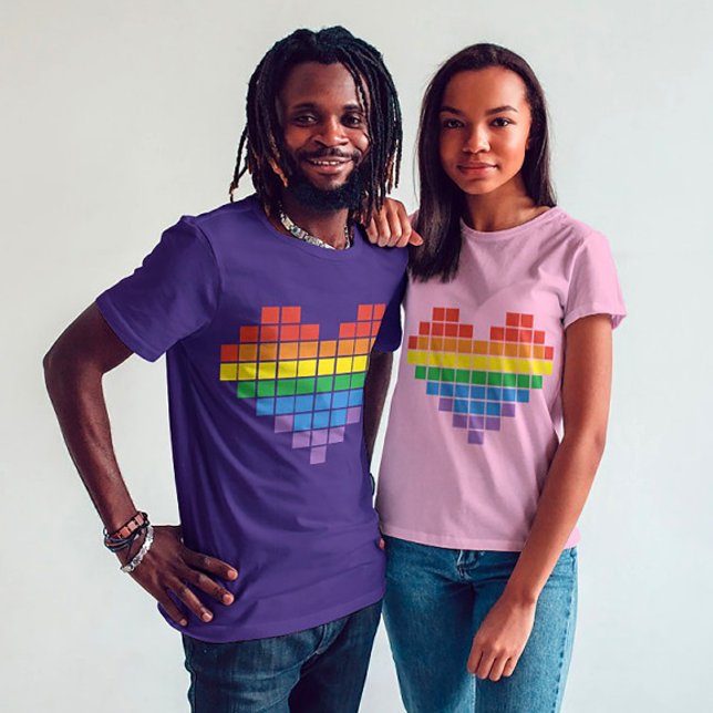 Pixel Pride Heart Tee: Kärlek i pixlar T Shirt (Skapare uppladdad)