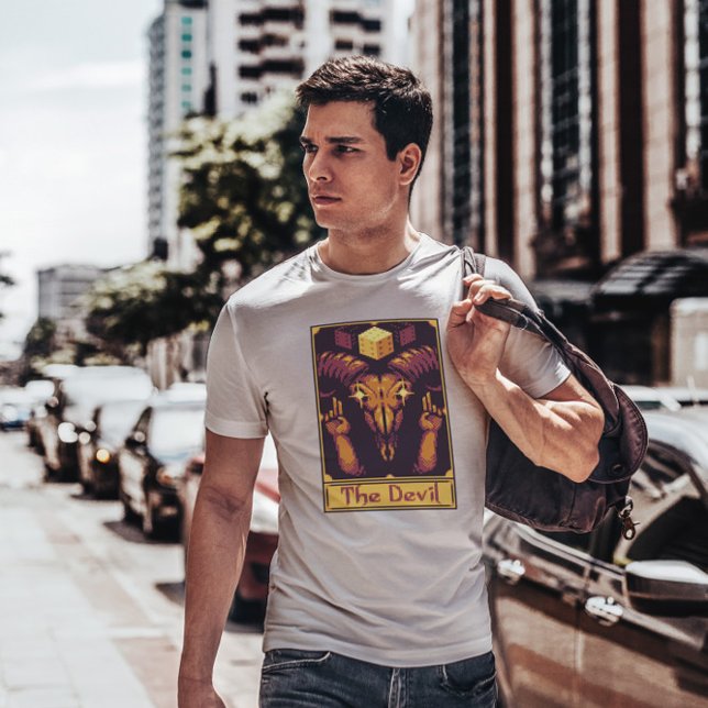 Pixel Tarot Card Djävulen T Shirt (Skapare uppladdad)