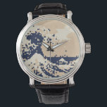 Pixel Tsunami 8-bitars Pixel Art Armbandsur<br><div class="desc">Den Underbara vågen av Kanagawa (神 奈 川 浪 裏) Vintage 8-bitars Pixel Tsunami Art. Globe Trotters specialiserar sig på idiosynkratisk bild från hela världen. Här hittar du unika hälsningskort,  vykort,  Poster,  Mousepads med mera.</div>