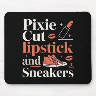 Pixie frisyr läppstift och sneakers kort hårstil  musmatta