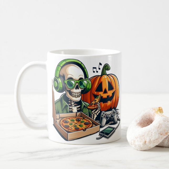 Pizza-Loving Skeleton: Spelande, Cheese Overload Kaffemugg (Med munk)