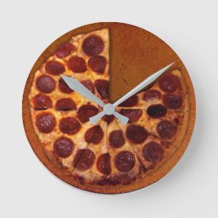 Pizza tar tid på rund klocka