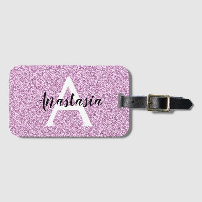 Pizzig flickigt lila glitter gnist monogramnamn bagagebricka (Framsida horisontal)