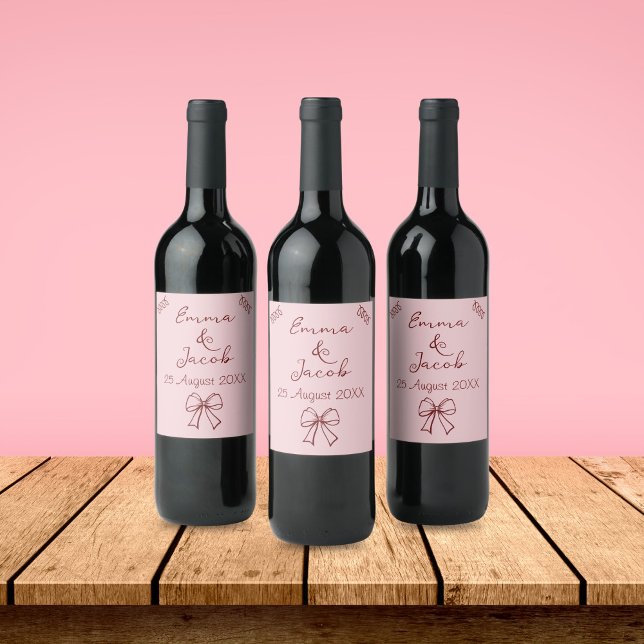 Pjåkiga Excentriska Krulliga Rosa Bröllop Vinflaska Etikett (Whimsical Quirky Squiggles Pink Wedding Bottle Label)
