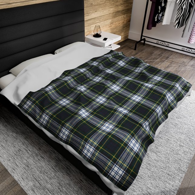 PKlan Gordon Tartan White Grönt Mönster Fleecefilt (Rustic Plaid Clan Gordon Tartan Fleece Blanket)