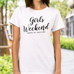 Placeringsdatum för T-shirt-Anpassningsbar för fli T Shirt<br><div class="desc">Perfektens skjorta för att fira dina flickor/dam helg bort. Oavsett om du firar en födelsedag, planerar en mini-reunion, en bachelorette-fest eller bara hänger med dina flickvänner, så kommer den här skjortan att ställa in scenen för bästa helg/resa någonsin. Anpassa genom att lägga till plats och datum för din resa bort....</div>
