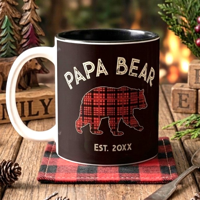 Plaid Papa Bear Father Year Established Black Två-Tonad Mugg (Skapare uppladdad)