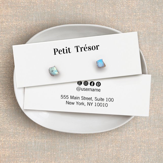 Plain White Stud Earring Display Litet Visitkort (Skapare uppladdad)