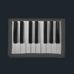 Plånbok för pianotangentbordanpassningsbar<br><div class="desc">Huruvida är du en pianovirtuoso,  eller någon,  som kan knappt leka pinnar,  är du säker att älska denna svartvita plånbok för pianotangentbordanpassningsbar.</div>