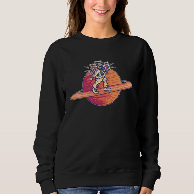 Planets space saturn retro music player astronaut t shirt (Framsida)