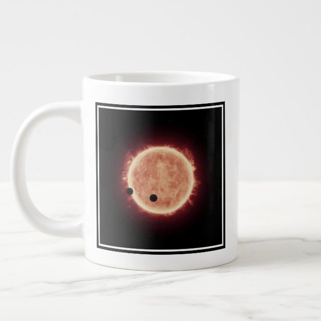 Planetter som transiterar Red Dwarf Star i Trappis Jumbo Mugg (Vänster)