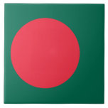 Plats med flagga i Bangladesh Kakelplatta<br><div class="desc">Lägg till ett djärvt uttryck för nationellt pride till din décor med denna slående bricka som visar flagga i Bangladesh! Genom att visa den levande röda cirkeln mot bakgrunden för grönten av riken fångar den här plattan det väsentliga i Bangladesh kulturarv i ett tidslöst och hållbart format. Vare sig den...</div>