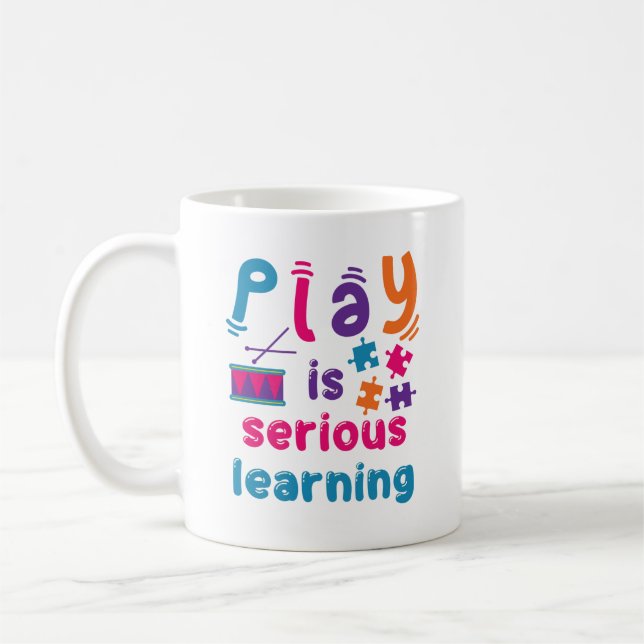 Play är seriös inlärning av förskolelärare kaffemugg (Vänster)