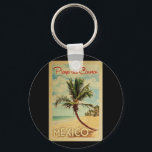 Playa del Carmen Handflatan Träd Vintage resor Nyckelring<br><div class="desc">En unik kopia av det moderna playa del Carmen Mexiko-konstverket i mitten av århundradet i vintage resor poster stil. Den har en böjd handflatan träd på sandstranden med hav under ett blått grumligt himlar.</div>