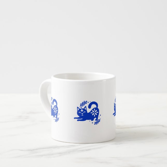Playful Blue Cat Espresso Cup – CozyBun Espressomugg (Framsida vänster)