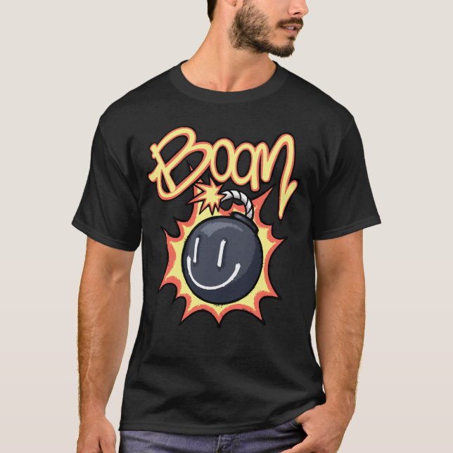 Playful Bomb Streetwear T Shirt (Framsida)