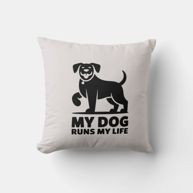 Playful Dog Outline "My Dog Runs My Life" Art Kudde (Framsida)