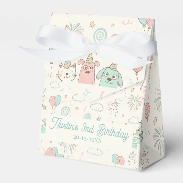Playful Sweet and Three Kids Birthday Favor Box Presentaskar (Framsidan Sidan)