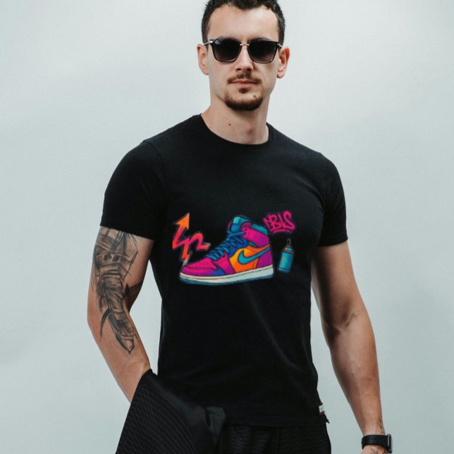 Playful Urban Vibes – Bold Streetwear Sneaker Art T Shirt (Skapare uppladdad)