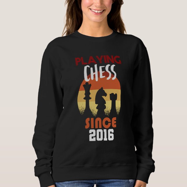 Playing chess since 2016 t shirt (Framsida)