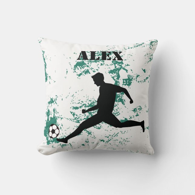 Playing soccer graphic black kudde (Framsida)