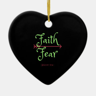 Plocka Faith over Fear Christian Shirt Julgransprydnad Keramik