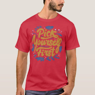 Plocka YoursFirst av Tobe Fonseca T Shirt
