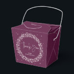 Plommon Glittrande Ljus Tack Presentaskar<br><div class="desc">En krans av glittrande ljus mot en plommonbakgrund. Teckensnittet “Tack” är en bild - så det kan ändras i storlek, roteras och flyttas. Resten av texten är fullt redigerbar. Glittrande Ljus-bilden kan också ändras i storlek och flyttas. Andra färger, olika storlekar och former på presentlåda och matchande artiklar finns tillgängliga...</div>