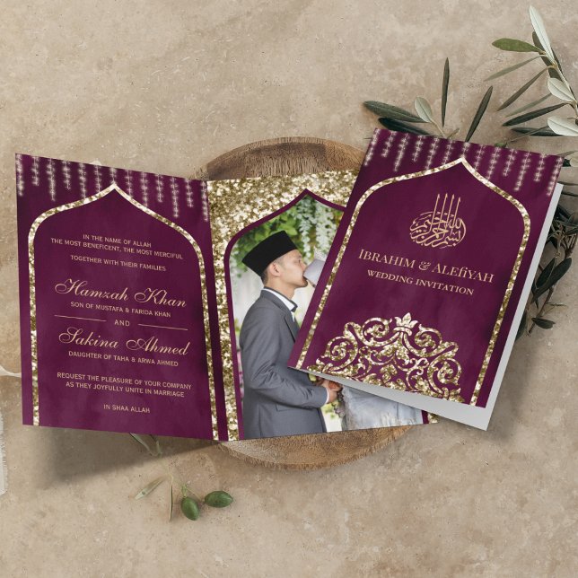 Plommon Lila Vintage Guld Islamisk Båg Bröllop Inbjudan (Skapare uppladdad)