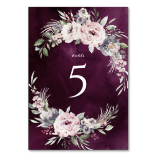 Plommonfärgning och damm rosa blommigt boho bröllo bordsnummer