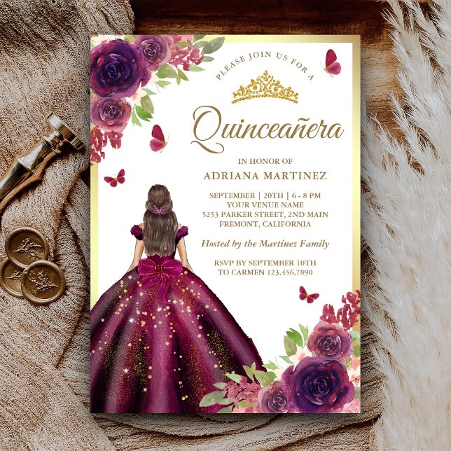 Plum Dress Blommigt Butterfly Guld Quinceanera Inbjudningar (Skapare uppladdad)