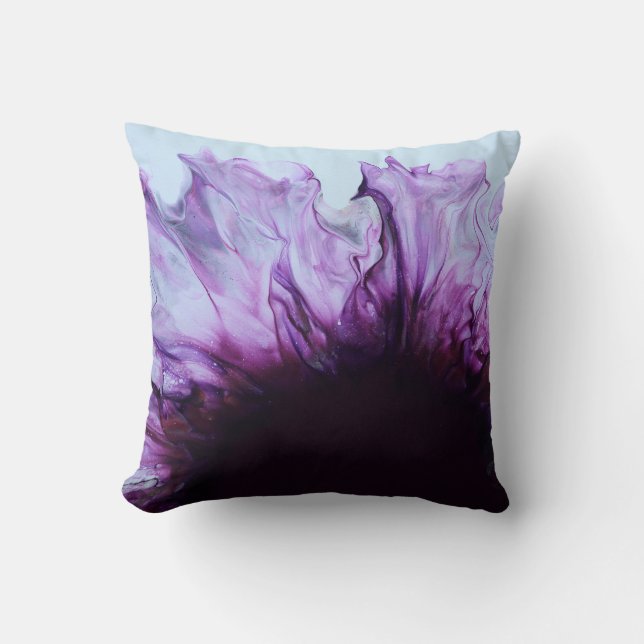 Plum Gorgeous Throw Pillow Kudde (Framsida)