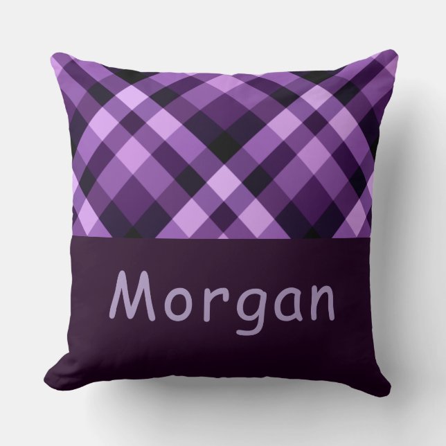 Plum Lila Play Monogram Large Dekorativ kudde (Framsida)