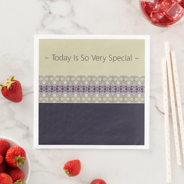 Plum Rosa Creamy Beige och Grått Pappersservett (Insitu)