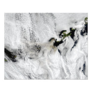 Plume from Okmok Volcano, Aleutian Islands 2 Fototryck