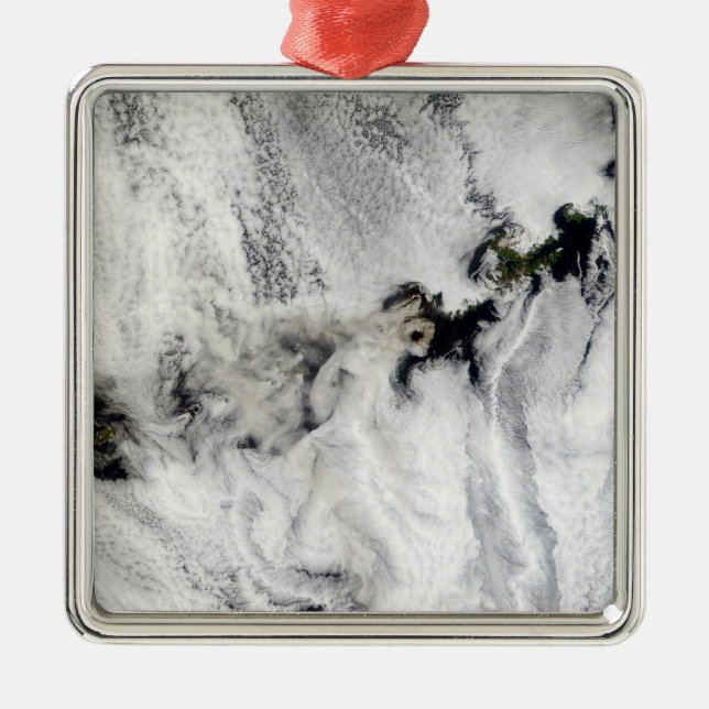 Plume from Okmok Volcano, Aleutian Islands Julgransprydnad Metall (Framsidan)