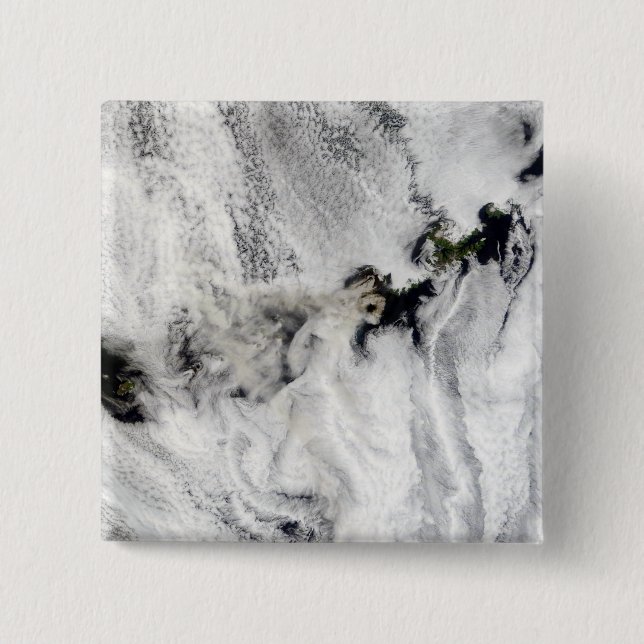 Plume from Okmok Volcano, Aleutian Islands Knapp (Framsida)