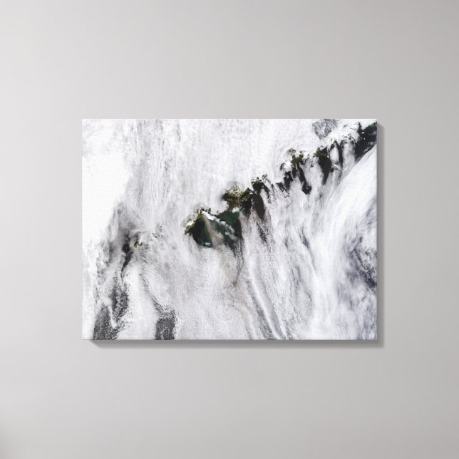 Plumer från Okmok Volcano, Aleutianöarna Canvastryck (Framsida)