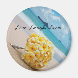 Plumeria Bouquet Live. Laugh. Kärlek. Magnet